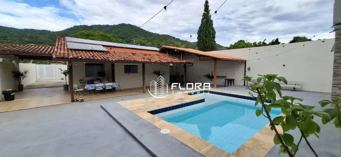Casa com 3 dormitórios à venda, 150 m² e Edícula (pronta para morar ) por R$ 950.000 - Val