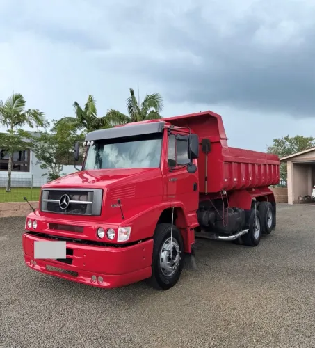 MB 1620 6x2 Caçamba Ano 2010