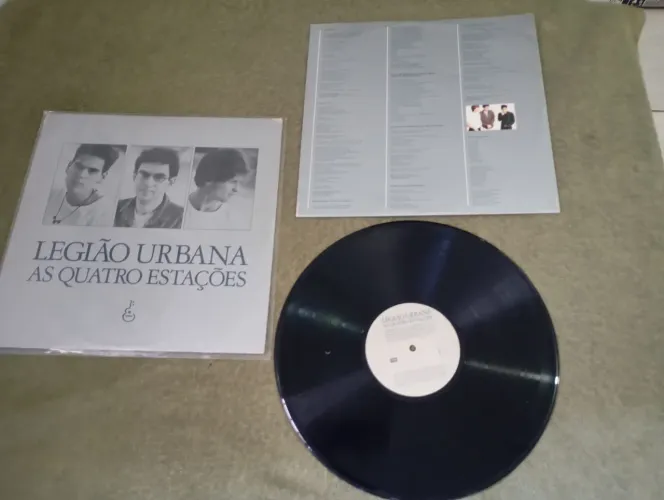 Lp Disco Vinil LEGIÃO URBANA com Encarte ÓTIMO ESTADO