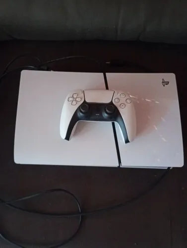 Console PS5 acompanha: GOD OF WAR 2018, GOD OF WAR RAGNAROK, READ DEAD REDPTIOM, THE LAST.