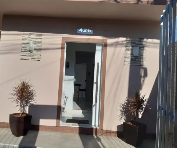 Alugo Sala Comercial com recepção em Forquilhinhas 