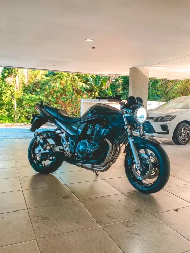 Bandit 650 procurando novo dono solteiro - inteira e pronta pra rodar