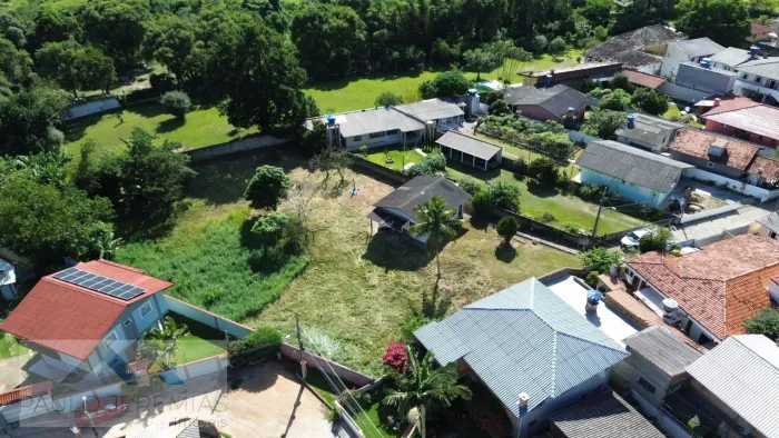 Terreno à venda em Cachoeira do Bom Jesus Leste, Florianópolis, por R$ 3.900.000. Confira