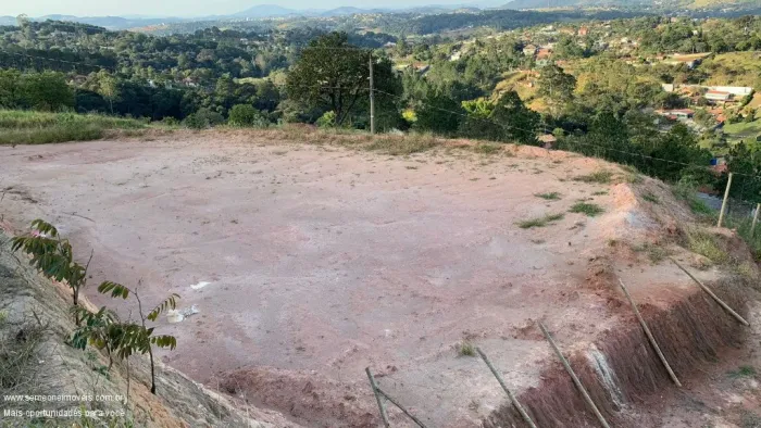TERRENO 1000 m² COM ESCRITURA E VISTA DA PEDRA GRANDE CHÁCARA BRASIL
