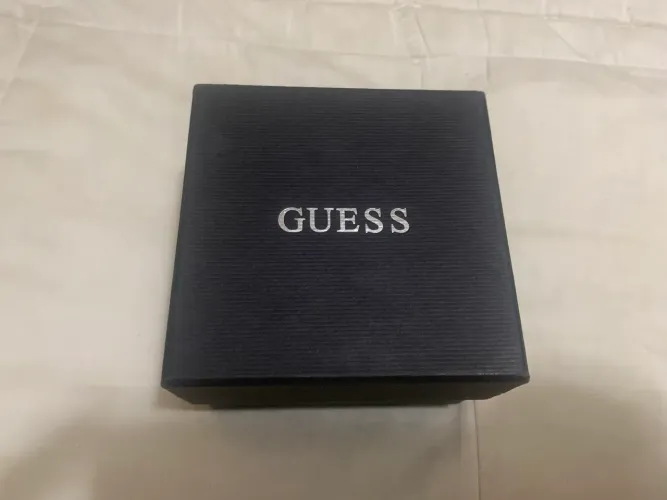 Caixa Guess Papelão 
