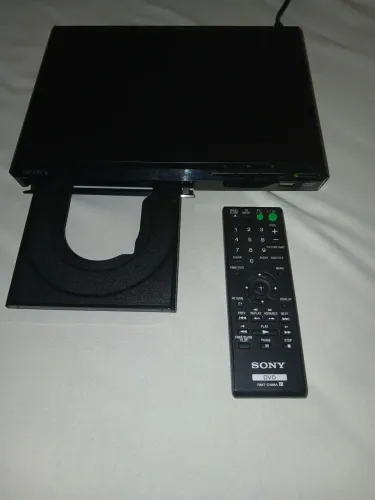 DVD PLAYER SONY SR370 CONTROLE REMOTO CABO RCA DE AUDIO/VIDEO