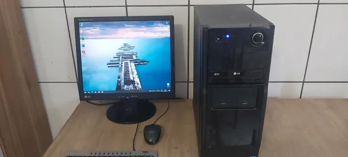 PC completo, CoreI3 3°,8GB memória,SSd 120GB,Tela 17