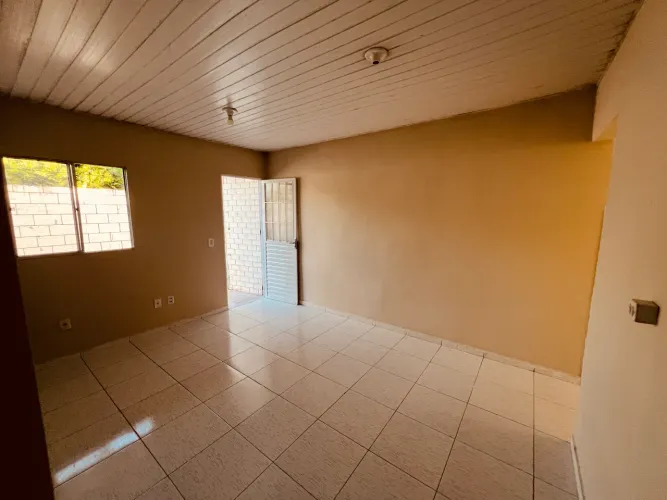 Alugo Casa de 03 quartos em Condominio Fechado