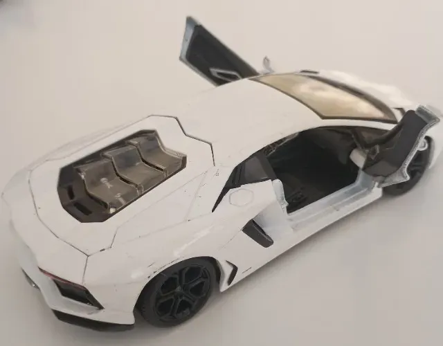 Carrinho de Metal - Lamborghini Aventador LP 700-4 (LER DESCRIÇÃO)