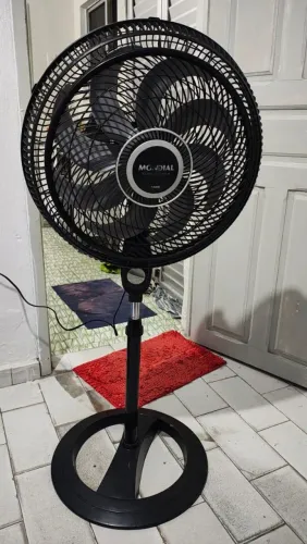 Ventilador de pé