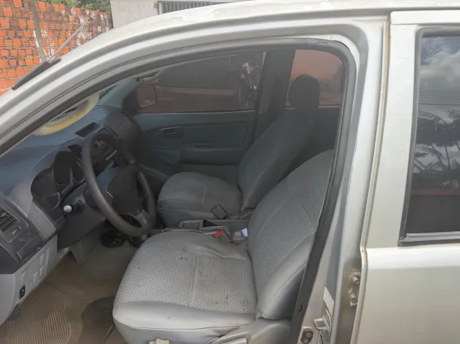 Toyota Hilux CD D4-d 4X4 2.5 16V 102cv TB Dies. 2010