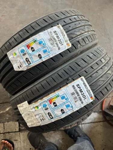 Pneu Speedmax SPM301 165/35R18 69V XL novo, und