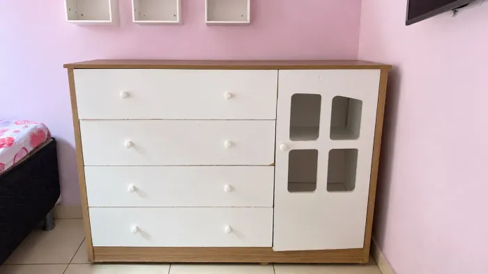 Cômoda Conservada, Espaçosa e Linda Ótimo Preço! ?