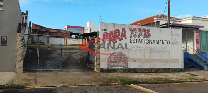 Terreno para aluguel com 220 m² em Centro, Bauru - SP