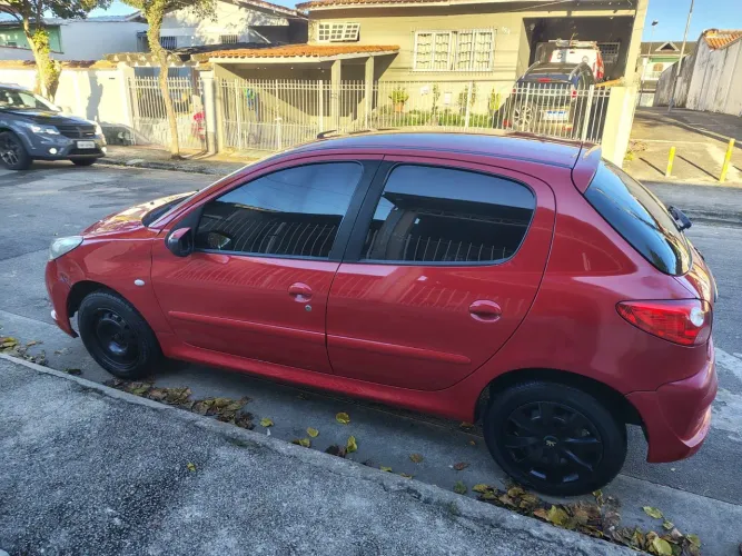 Peugeot 207 XR 1.4 Flex 8V 5P 2012