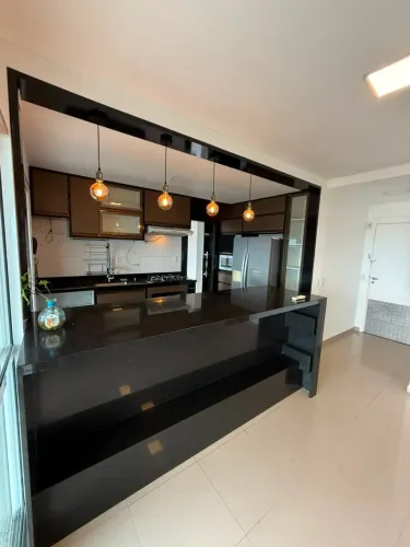 LONDON, 134m2, MOBILIADO, ANDAR ALTO, 3 SUÍTES, VARANDA GOURMAT, 2 VAGAS