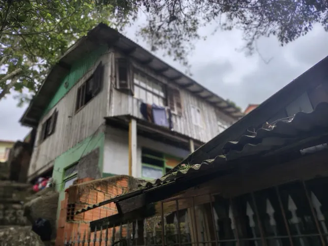 Vende-se casa