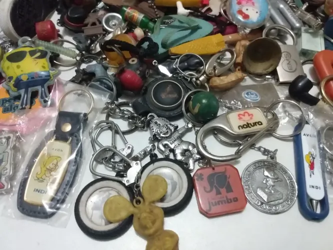 COLEÇÃO DE CHAVEIROS