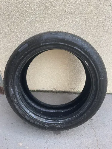 Pneu 205/50R17