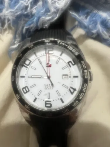 Vendo 3 relógios originais, 2 Tommy Helfer ,1 Festina