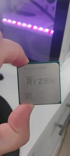 Vendo Processador Ryzen 3 3200G
