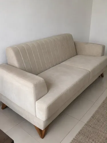 Sofá Retrô MUITO NOVO