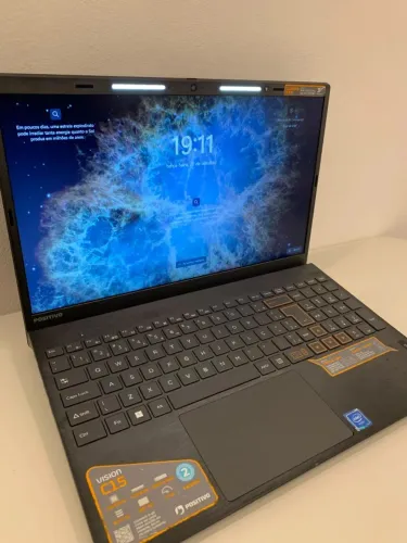 NOTEBOOK POSITIVO - POUCO TEMPO DE USO. BATERIA 100%. 128GB / 4GB RAM. SÓ PEGAR E USAR.