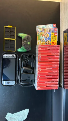Nintendo Switch Completo + 32 Jogos Originais + Controle Zelda + Acessórios
