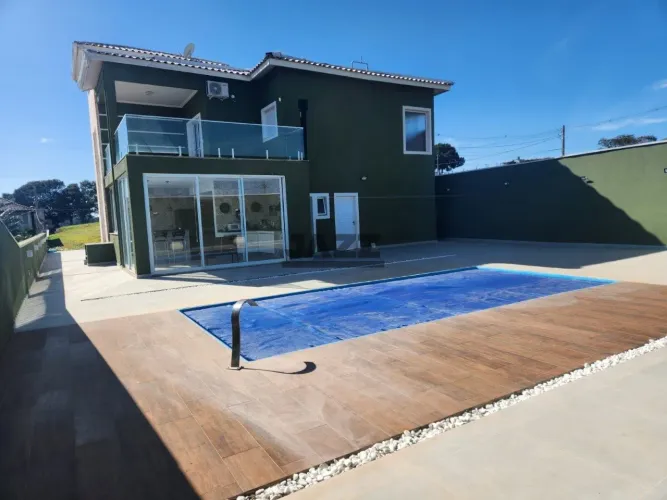 Casa em condomínio em Bragança Paulista