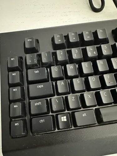 TECLADO RAZER BLACKWIDOW CHROMA V2