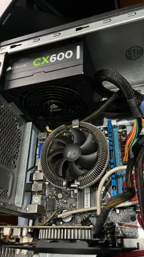 Pc gamer i5-2300 + gtx 750ti 2gb
