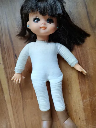 Boneca antiga