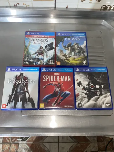 VENDO E TROCO JOGOS DE PS4!