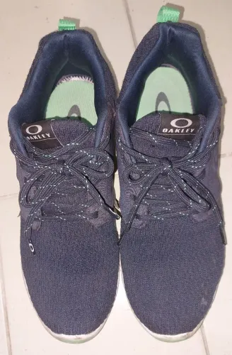 Tenis Oakley azul tamanho 41 bom estado