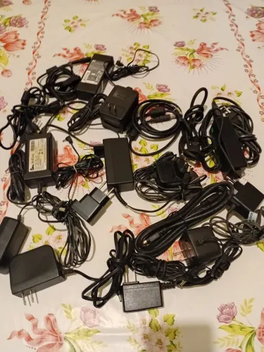 Carregadores e fontes para notebooks e aparelhos