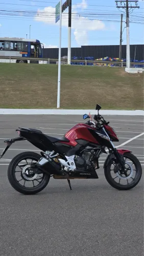CB twister 300 f ABS