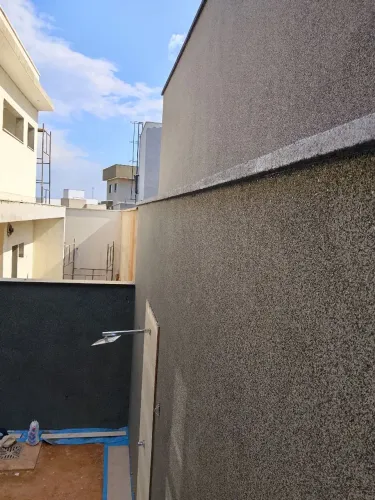 Pintor Profissional: Massa Corrida, Acrílica, Texturas e Acabamento Fino em Goiânia