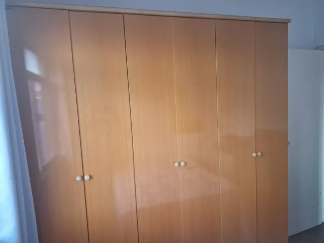 Guarda roupa de 6 portas