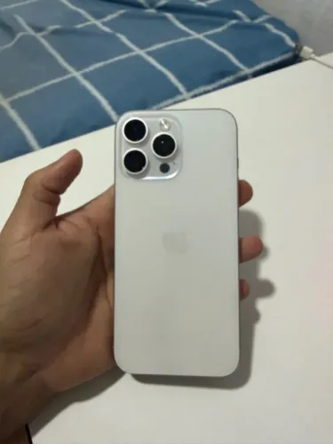 iPhone 16 pro max LEIA