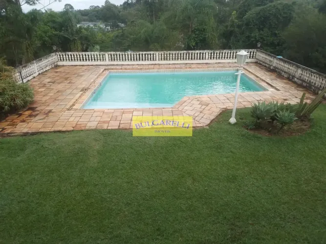 Chacara à venda ou Permuta 4 Suites , Piscina , Churrasqueira , Pomar , Casa Caseiro, 10 V
