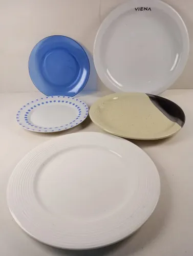 Lote 5 Pratos Variados (Porcelana Germer, Casa&Deco, Duralex, Vidro Azul)