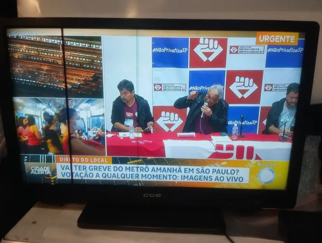 Tv cce 32 sinal digital com listra 