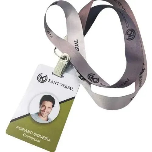 5 crachás + cordão personalizado! Promoção!