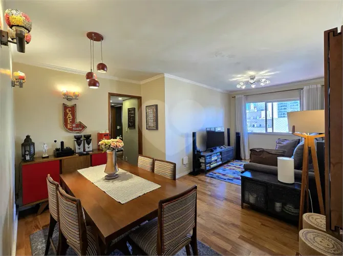Apartamento com 2 quartos à venda em Aclimação - SP