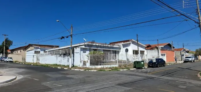 Casa à venda em Campinas, Jardim Proença, com 4 quartos, com 200 m²