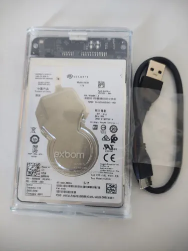 HD externo Seagate de 1 tb novo