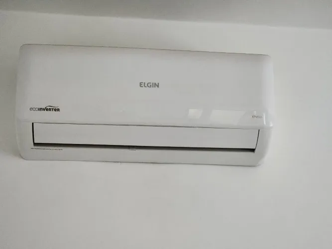 Ar condicionado 9000 BTUs, Elgin, Inverter.