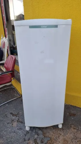 Geladeira  consul degelo seco 275 litros  marcas de uso ((ENTREGO GRATIS))