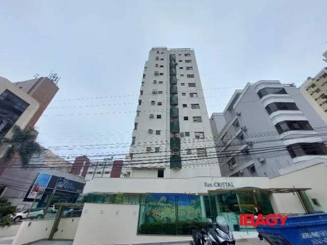 Excelente Apartamento 4 dormitório(s) em Centro - Florianópolis