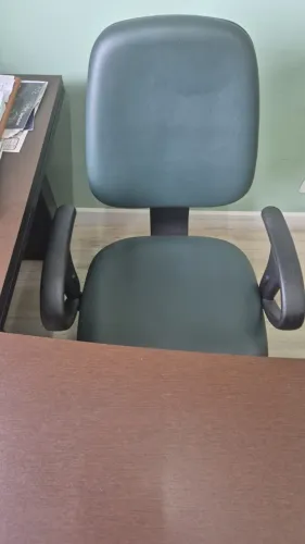 14 cadeiras Flexform com assento e encosto em couro em perfeito estado